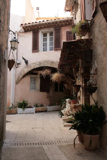 2012-05 Villecroze 031.JPG